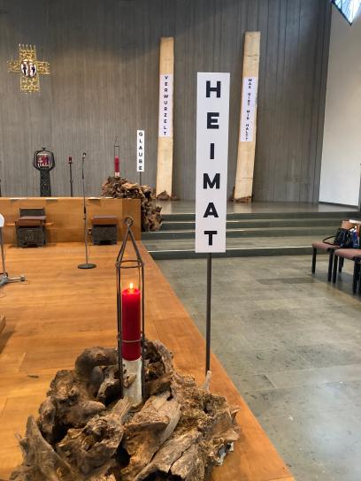 20251130 Adventsinstallation